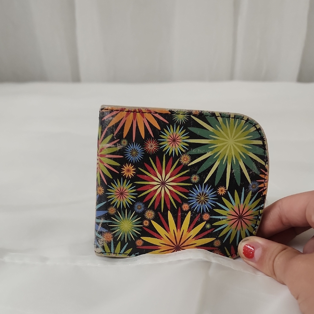 ONE WORLD Colorful Starburst Wallet